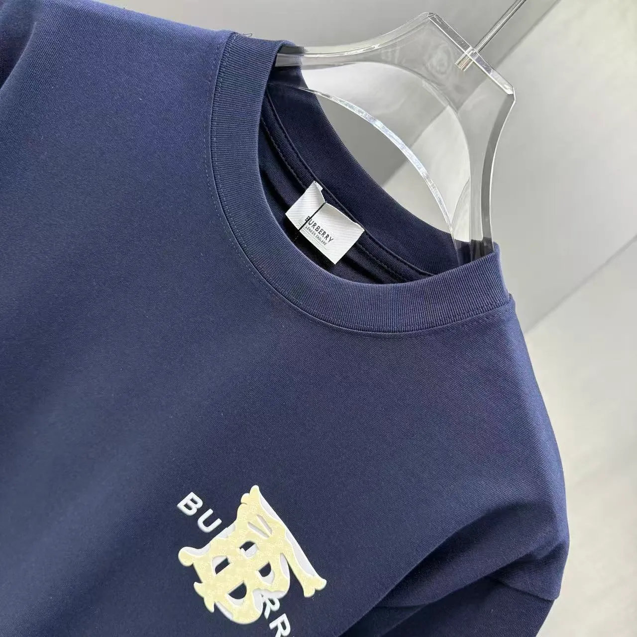 BURBE* * 2026 New Arrival T logo + ：Black White Dark Blue Sizes：S M L XL XXL